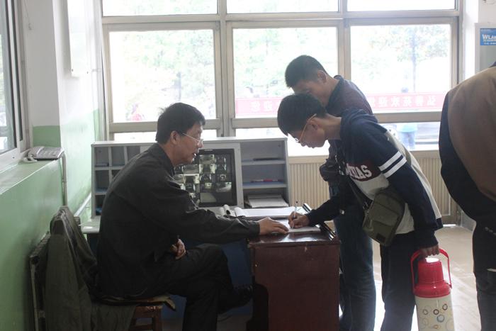工程大学项目部迎新工作获甲方领导褒扬